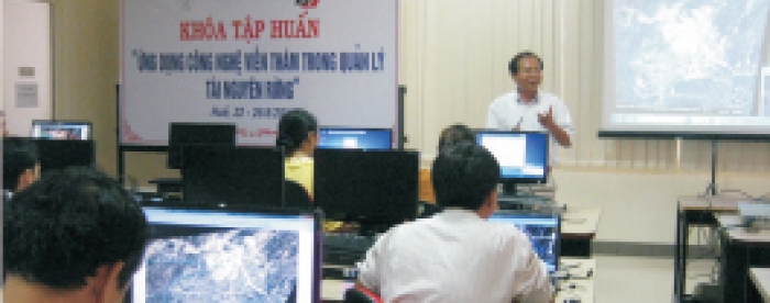 Course on GIS and Remote Sensing for forest management